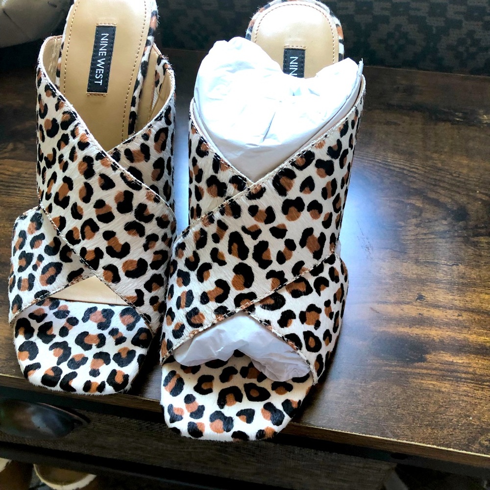 Nine West 9 leopard slides